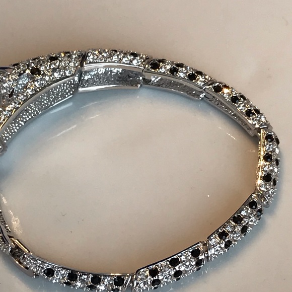 Stunning original Feline silver plated Braclet - Picture 5 of 10